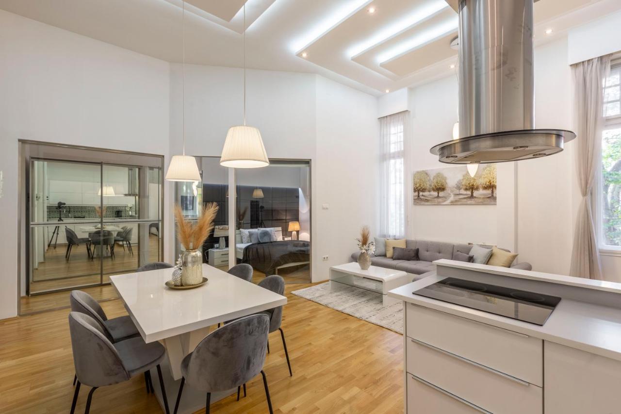 Luxurious & Spacious Downtown Residence In Liszt Ferenc Square Budapest Exterior foto